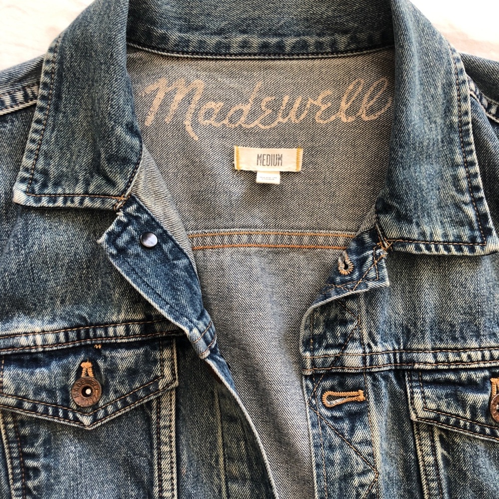 Madewell denim jacket size Medium